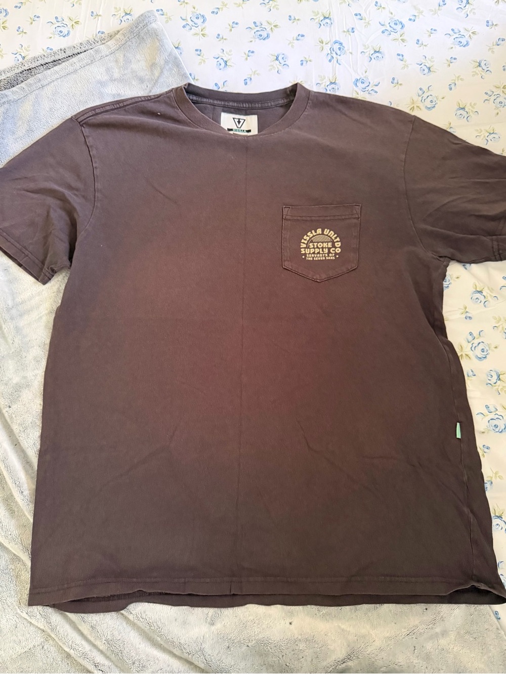 VISSLA Short-Sleeve Chest Pocket Tee in Brown